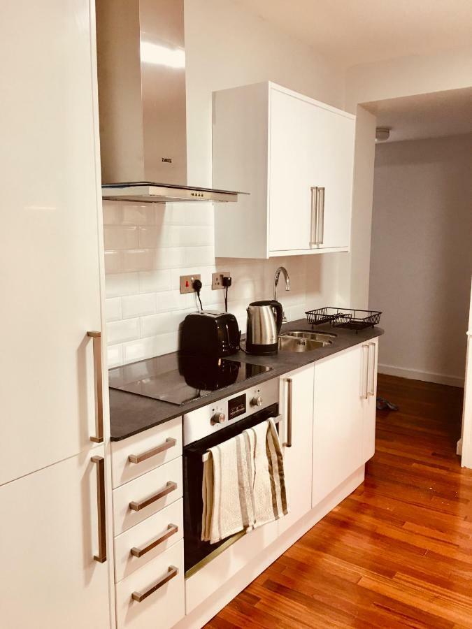 Tapestry Apartment London Bagian luar foto
