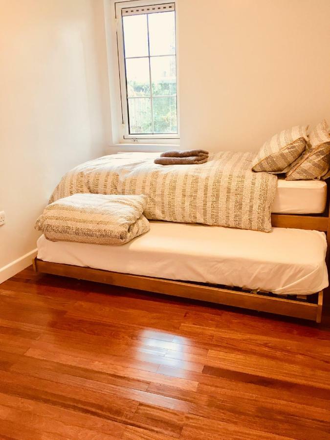 Tapestry Apartment London Bagian luar foto